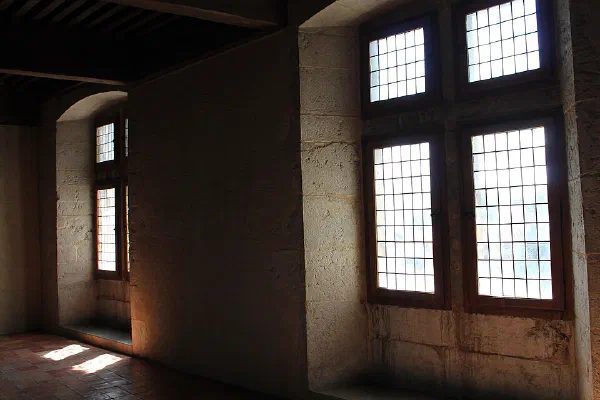 Détail intérieur des fenêtres du château d’Annecy.
